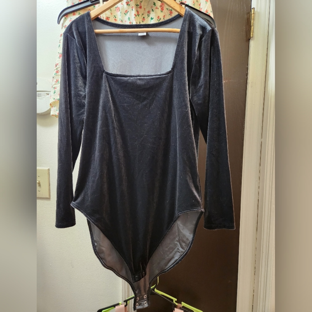Old Navy Black Velvet Velour Long Sleeve Bodysuit